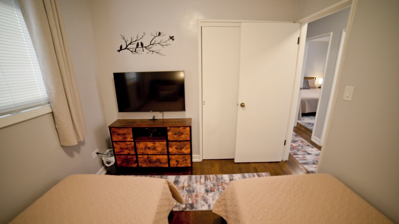 Photo of Bedroom in Burbank