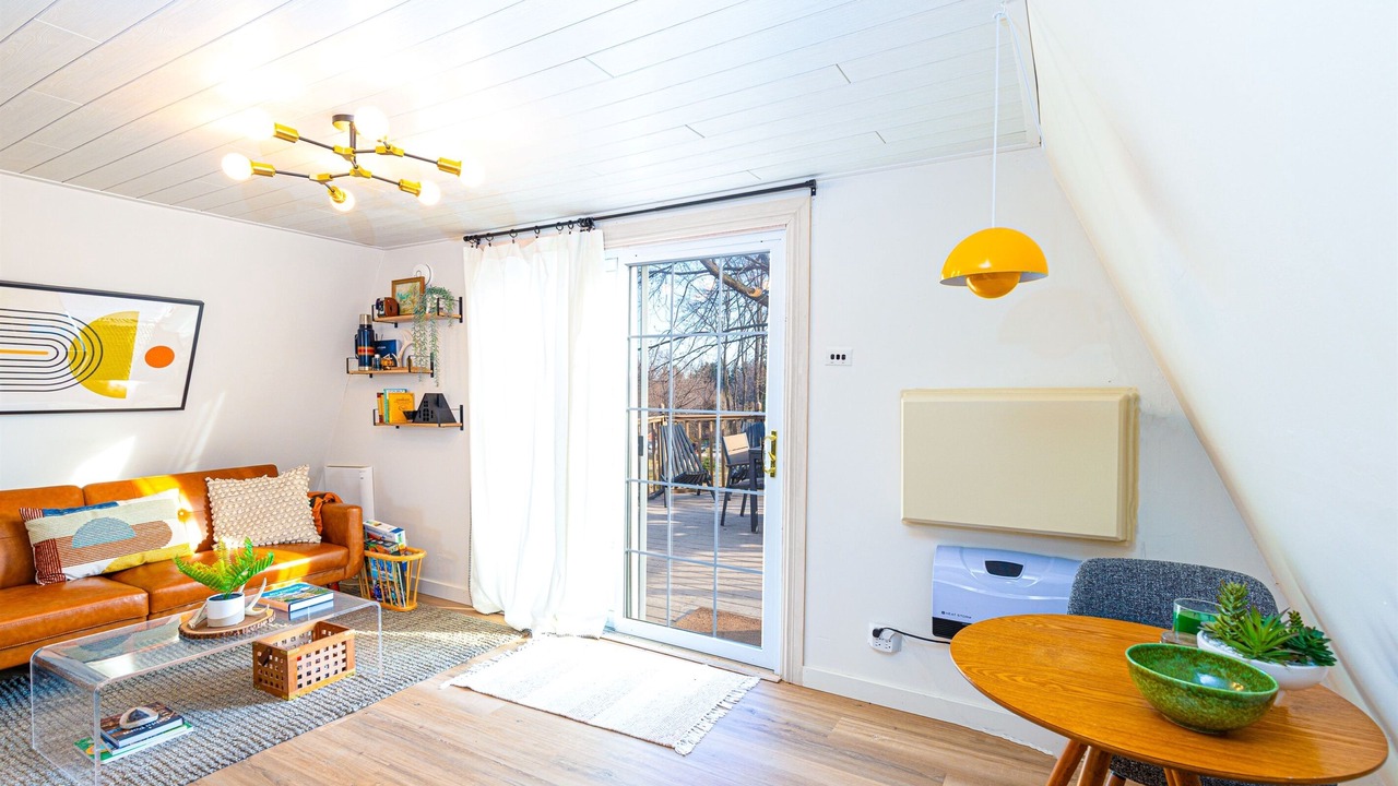 Photo of Livingroom in Elizabeth
