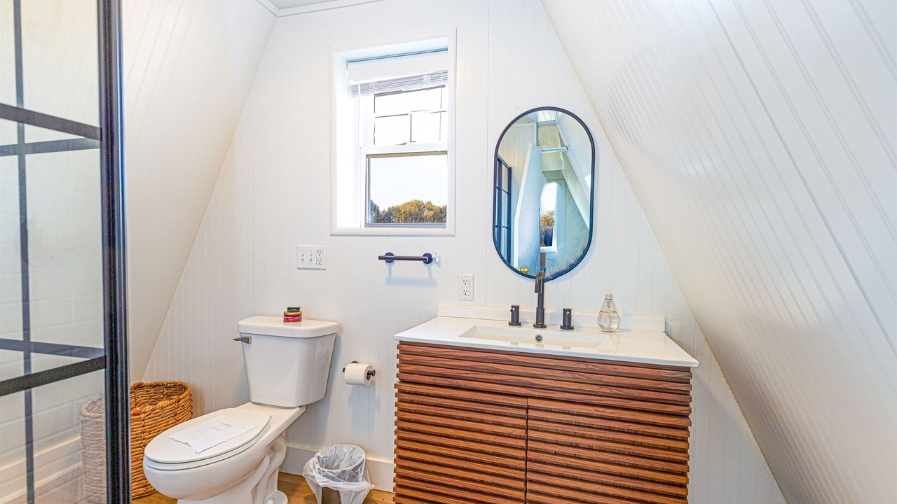Photo of Bathroom in Elizabeth