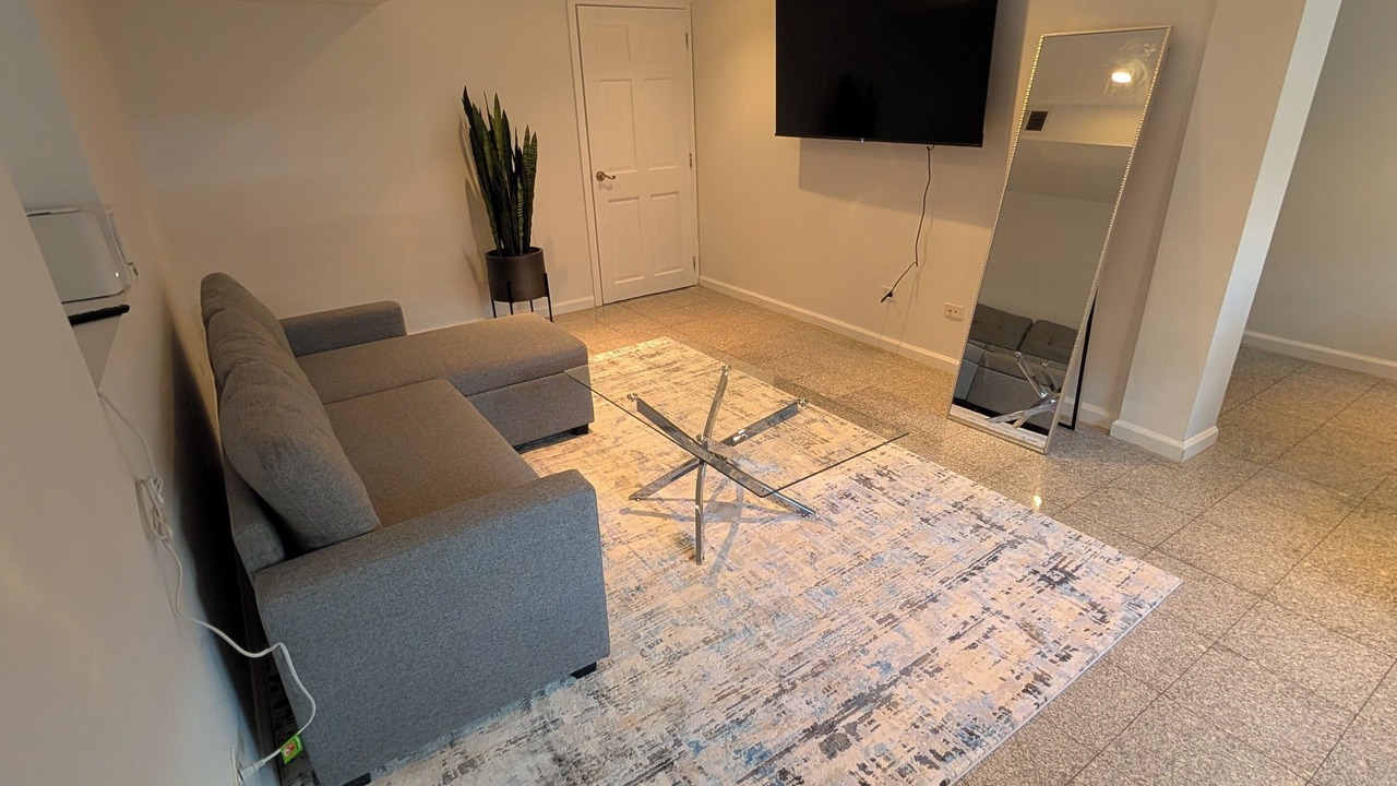 Photo of Livingroom in Oak Park