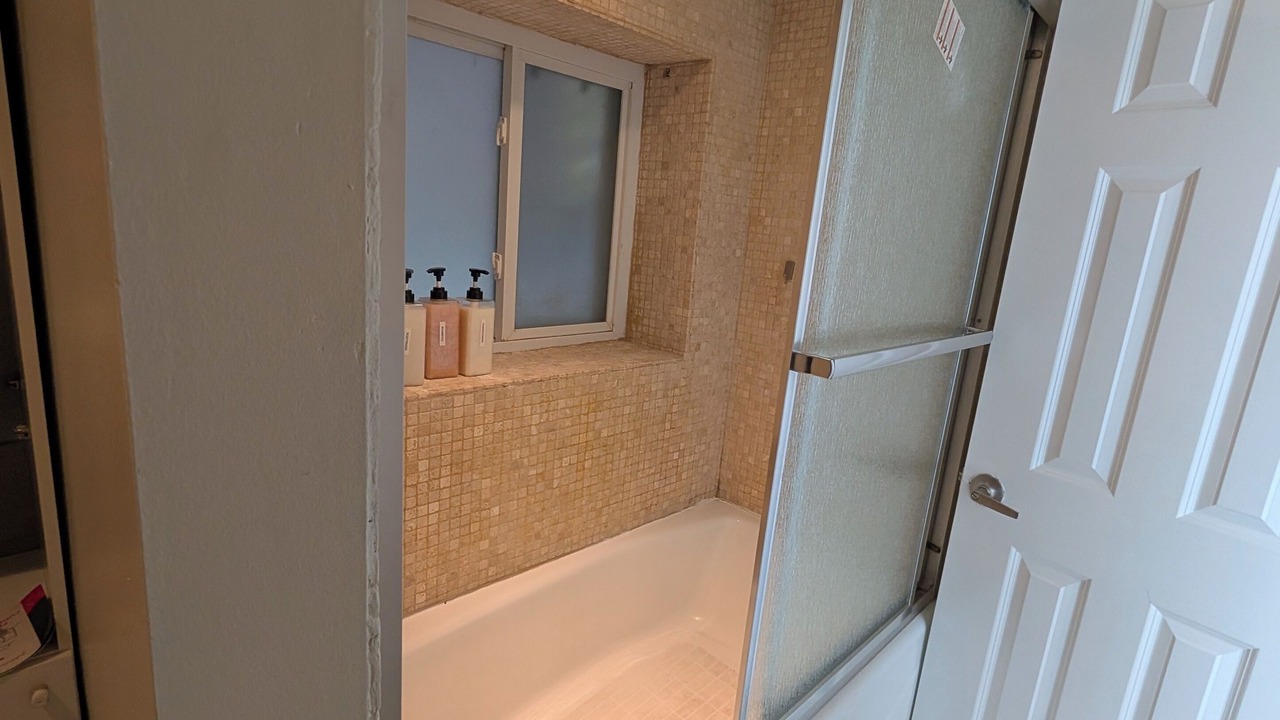Photo of Bathroom in Oak Park