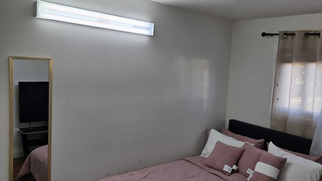 Photo of Bedroom in Des Plaines