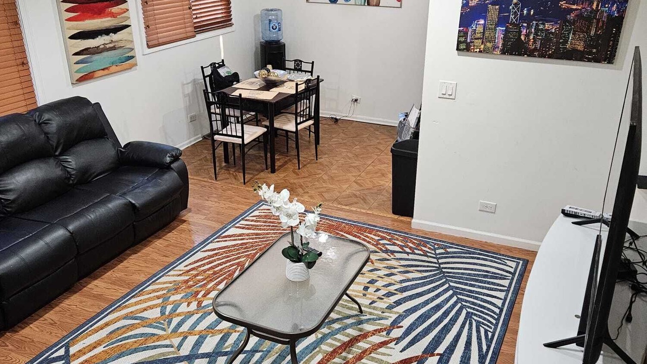 Photo of Livingroom in Des Plaines