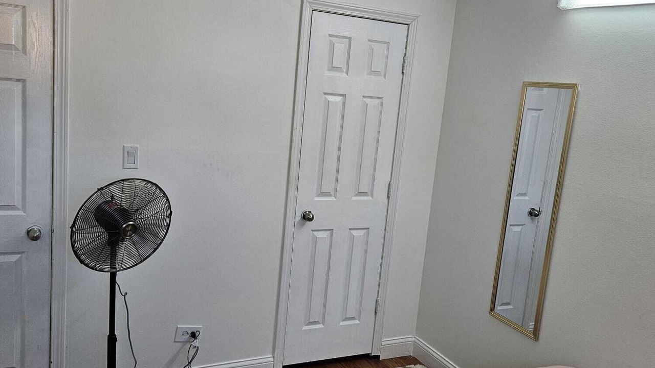 Photo of Bedroom in Des Plaines
