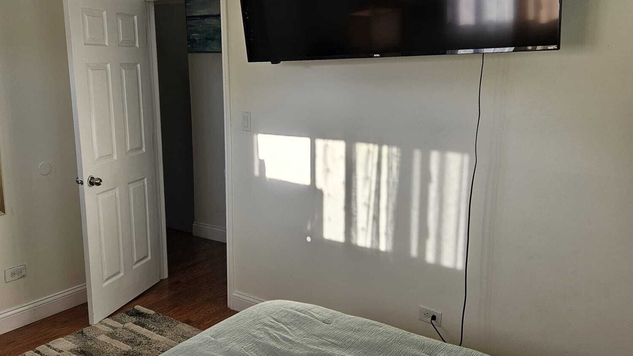 Photo of Bedroom in Des Plaines