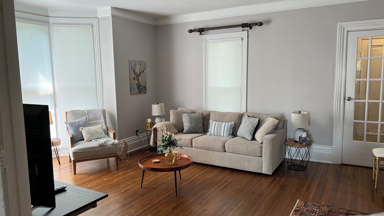 Photo of Livingroom in Waukegan