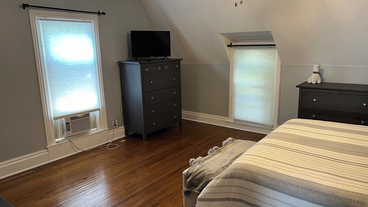 Photo of Bedroom in Waukegan
