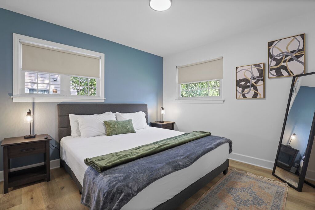 Photo of Bedroom in Morton Grove