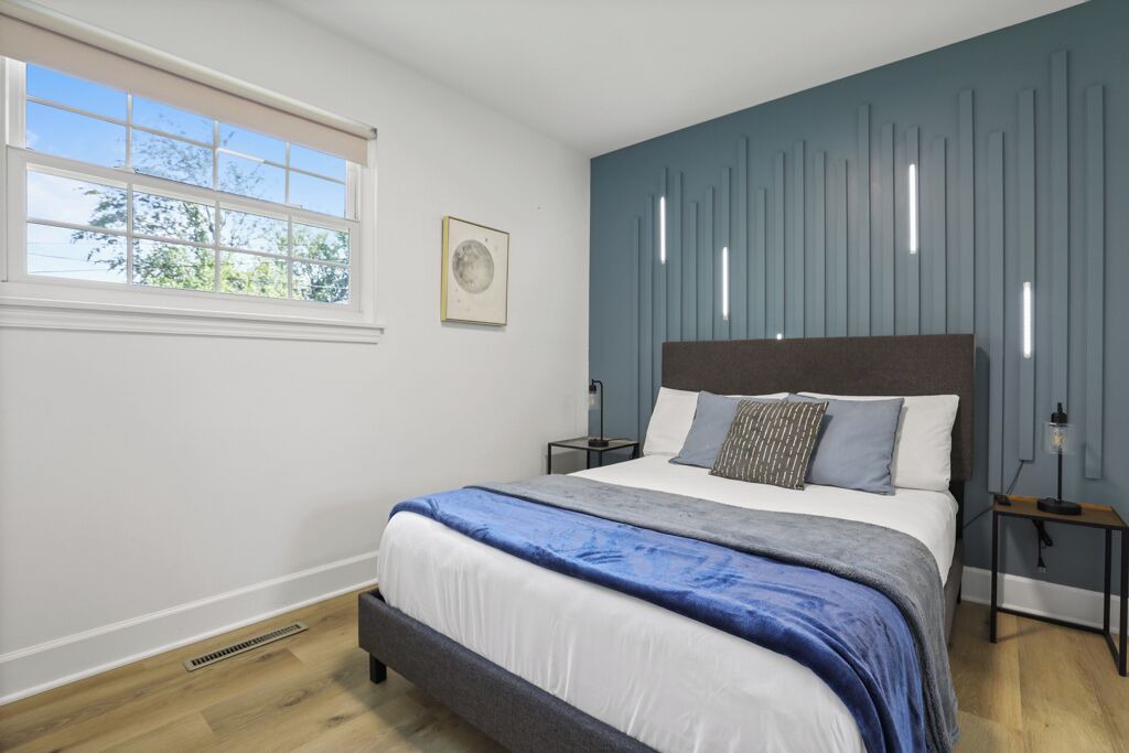 Photo of Bedroom in Morton Grove