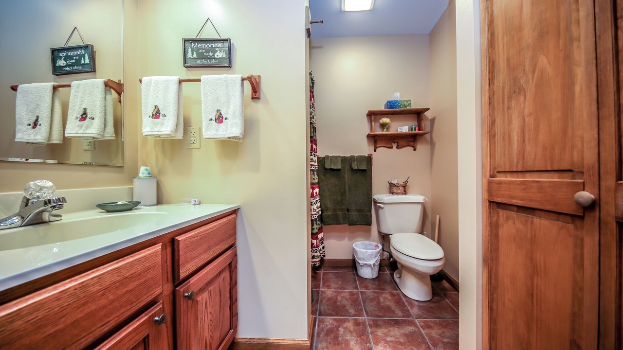 Photo of Bathroom in Wolf Creek