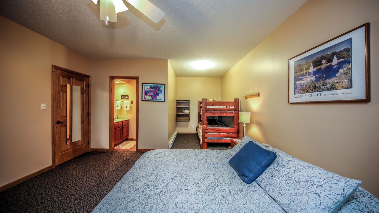 Photo of Bedroom in Wolf Creek