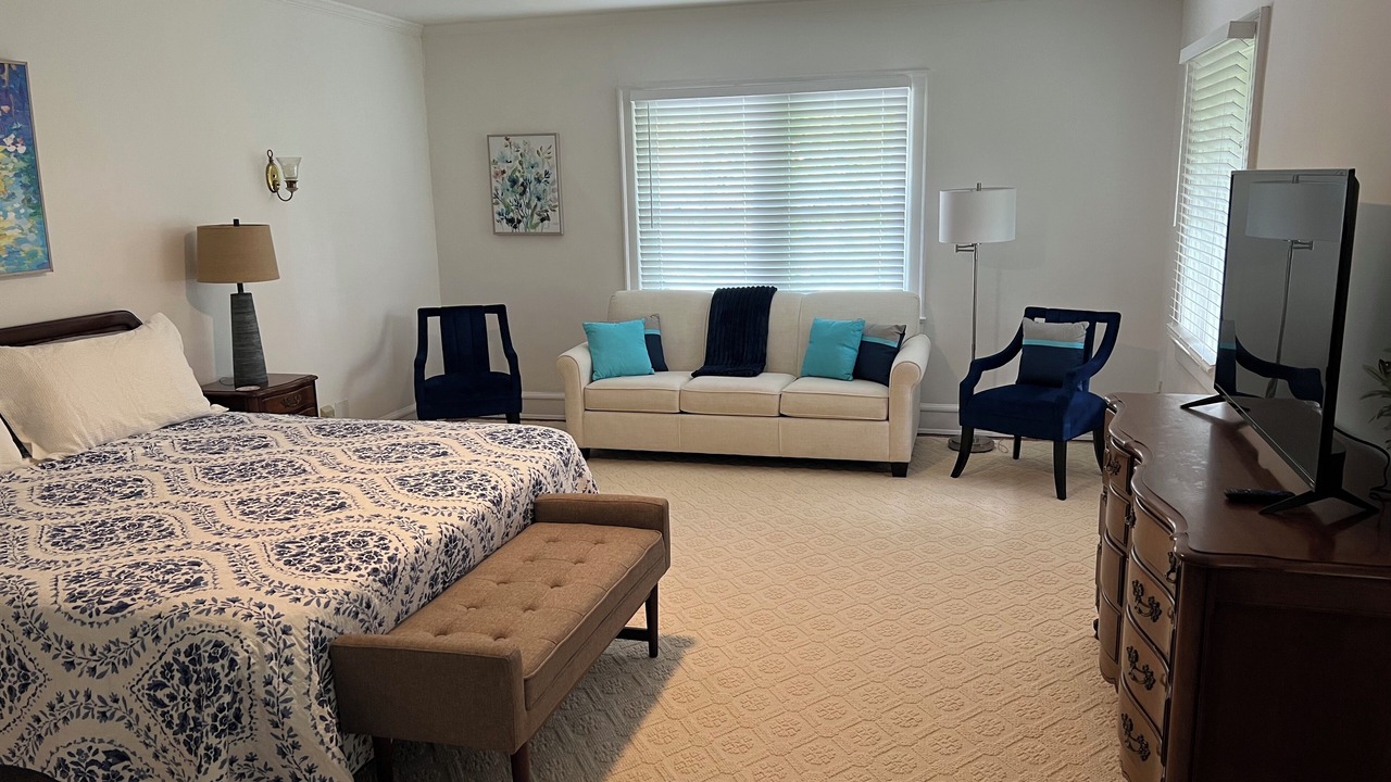 Photo of Bedroom in Waukegan