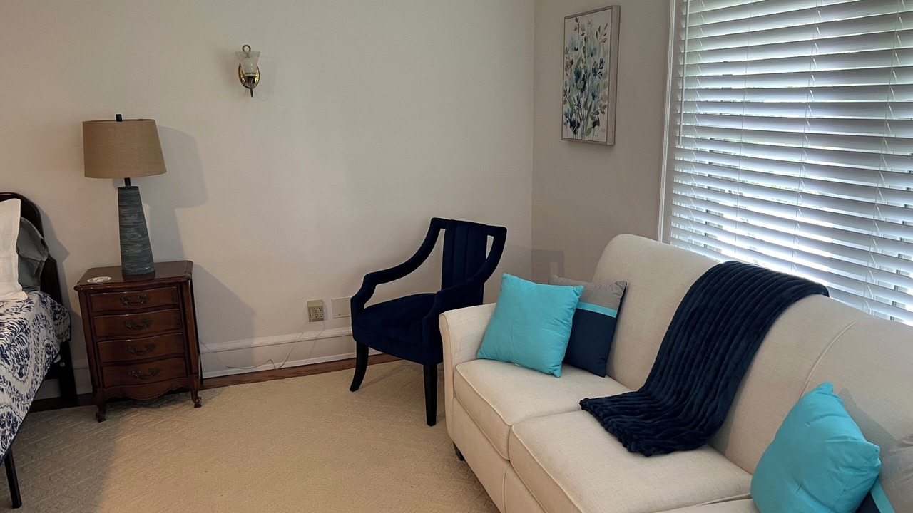 Photo of Livingroom in Waukegan