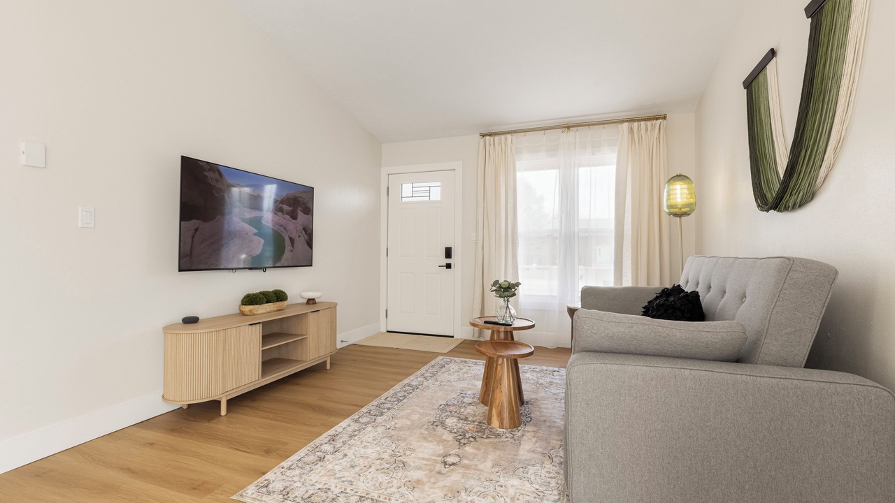 Photo of Livingroom in Loves Park
