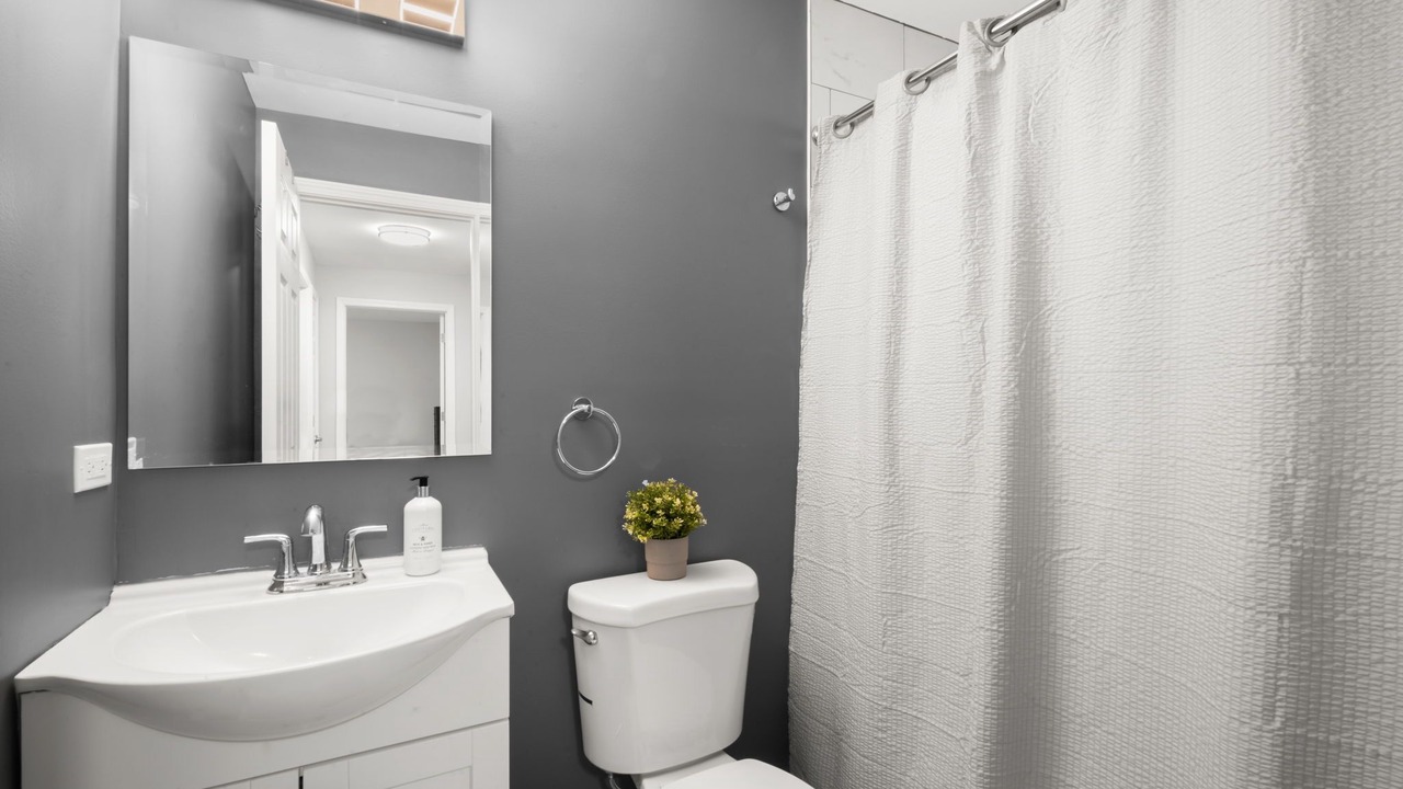Photo of Bathroom in Jackson Park Highlands