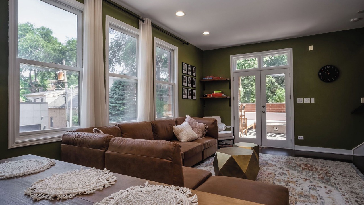 Photo of Livingroom in Bucktown