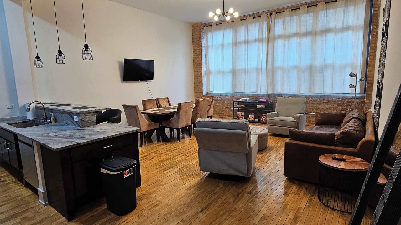 Photo of Livingroom in Lower West Side