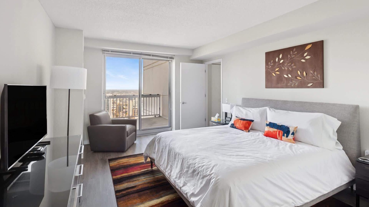 Photo of Bedroom in Near North Side