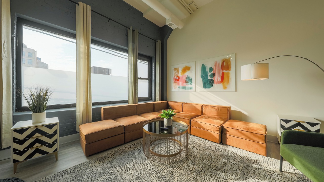 Photo of Livingroom in Near South Side