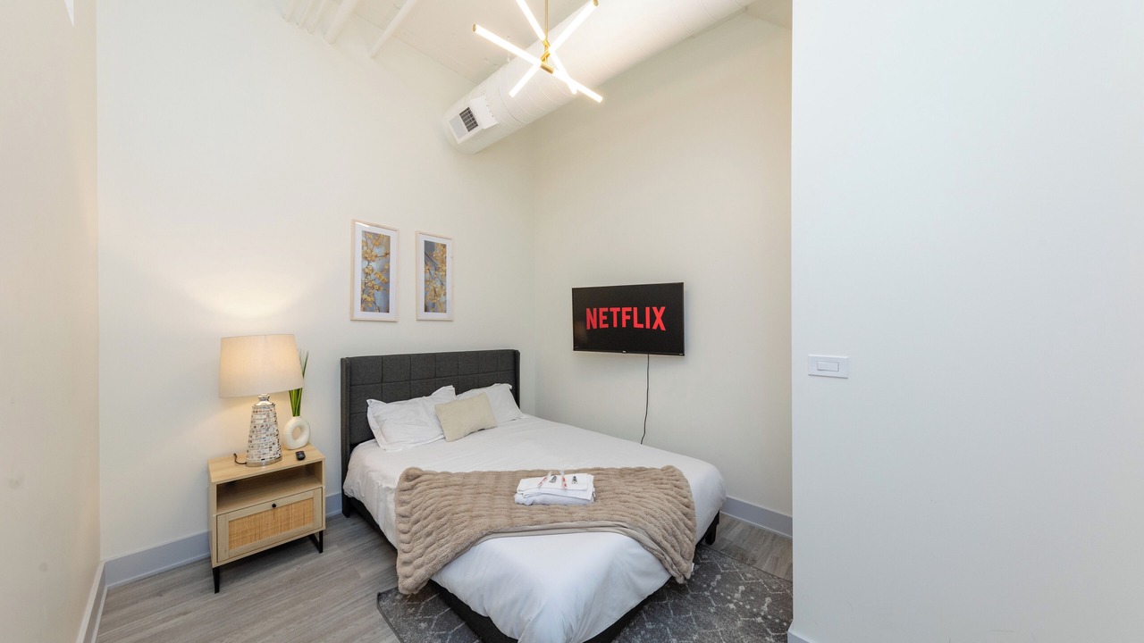 Photo of Bedroom in Near South Side
