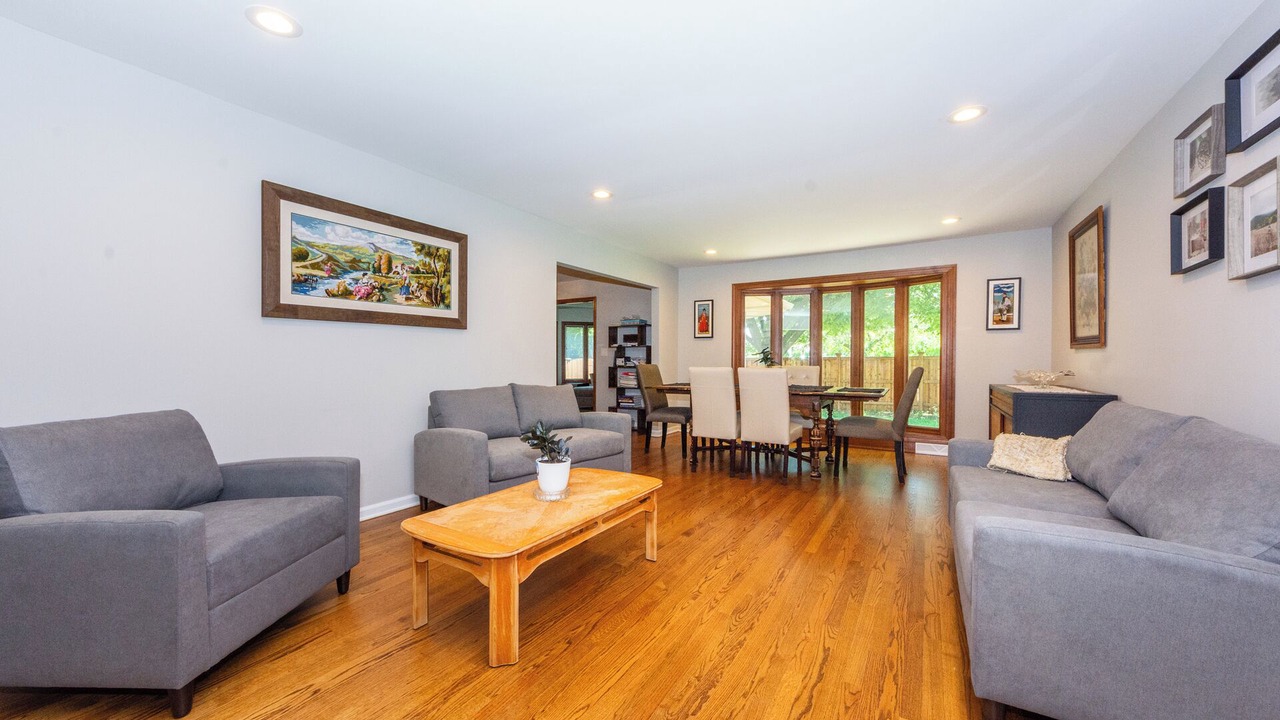 Photo of Livingroom in Wheaton