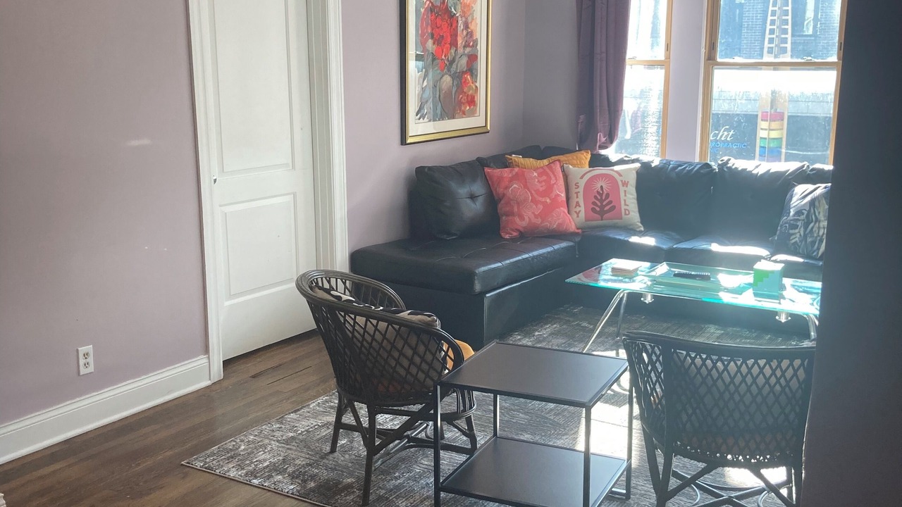 Photo of Livingroom in Boystown