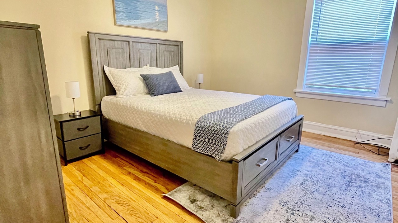 Photo of Bedroom in Oak Park