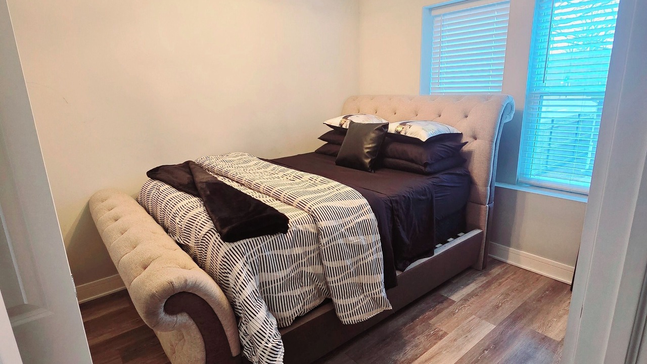 Photo of Bedroom in Greater Grand Crossing