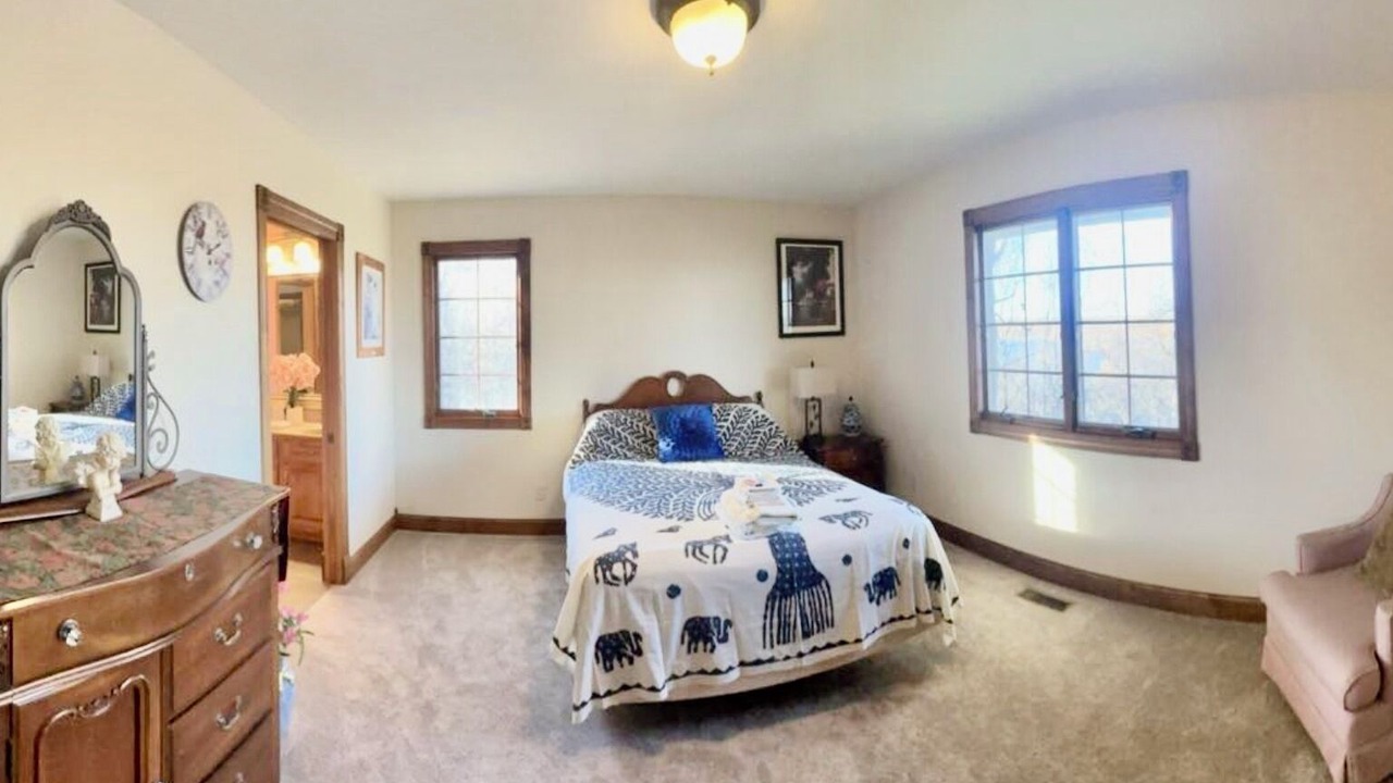 Photo of Bedroom in Quincy
