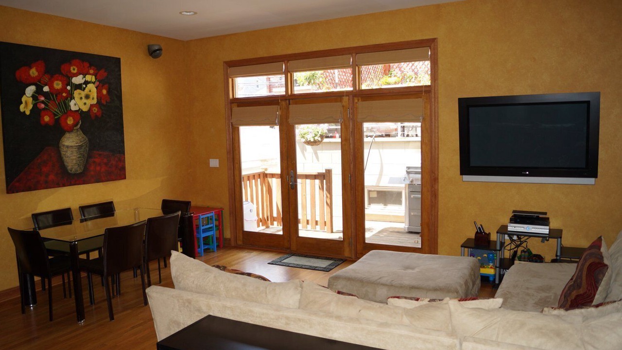 Photo of Livingroom in Lincoln Park