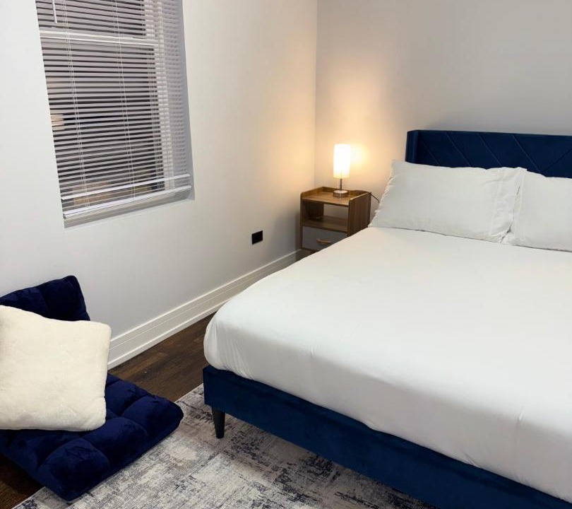 Photo of Bedroom in Albany Park