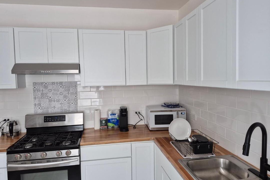 Photo of Kitchen in Greater Grand Crossing