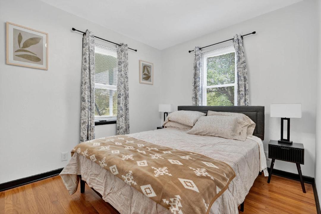 Photo of Bedroom in Waukegan