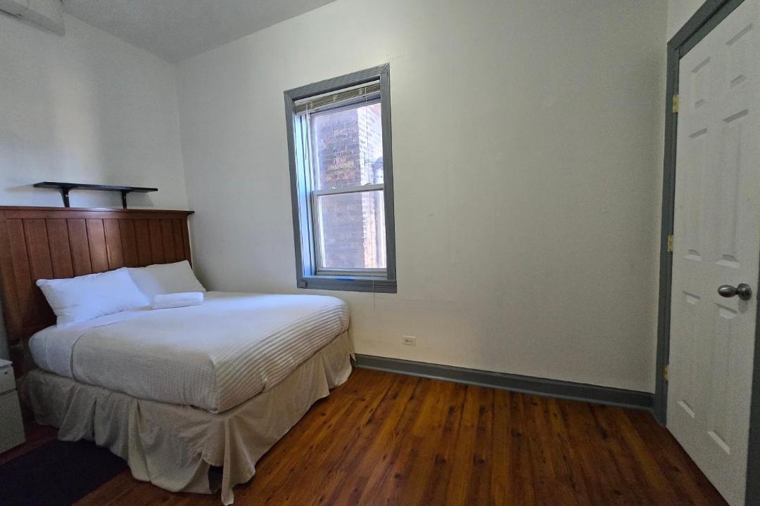 Photo of Bedroom in Pulaski Park