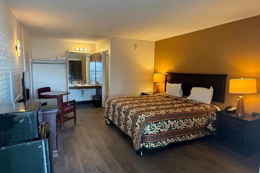 Photo of Bedroom in Belleville