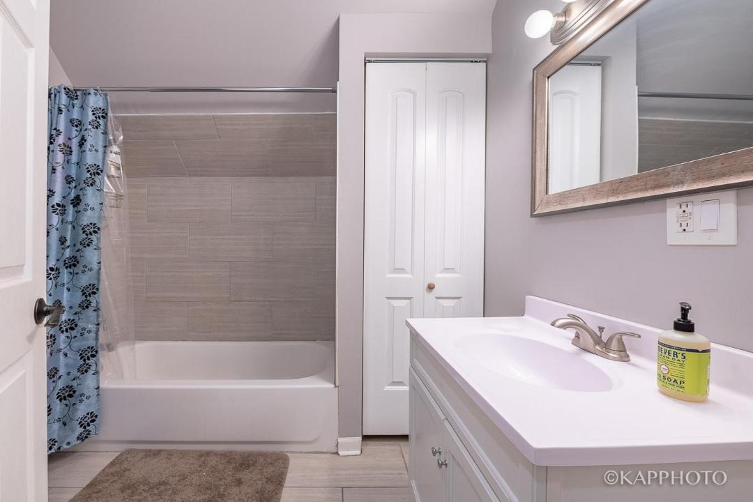 Photo of Bathroom in Canaryville