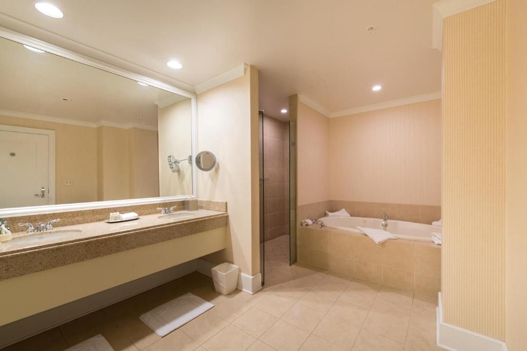 Photo of Bathroom in Glenview