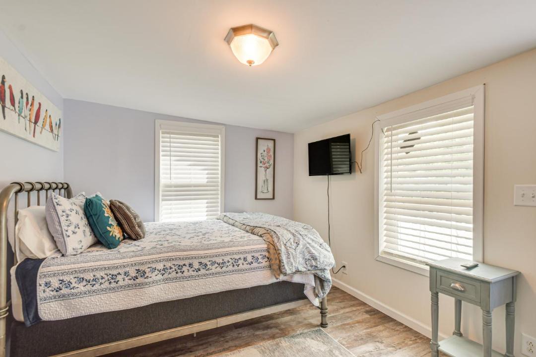 Photo of Bedroom in Port Byron