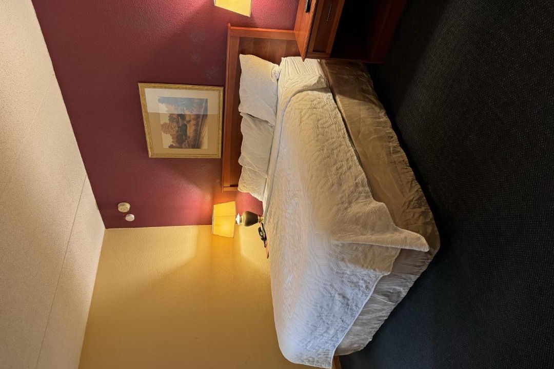 Photo of Bedroom in Winthrop Harbor