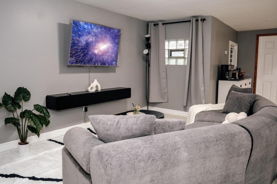 Photo of Livingroom in Belmont Cragin