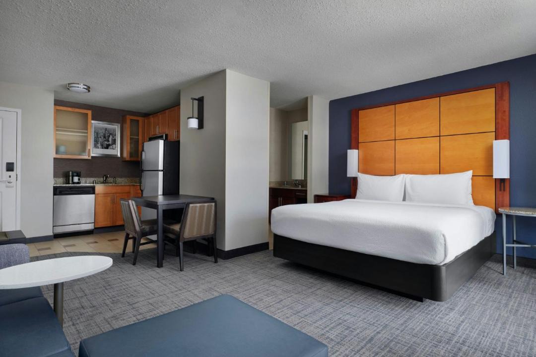 Photo of Bedroom in Downtown Chicago