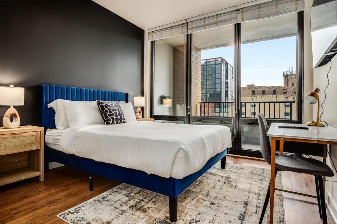 Photo of Bedroom in Near North Side