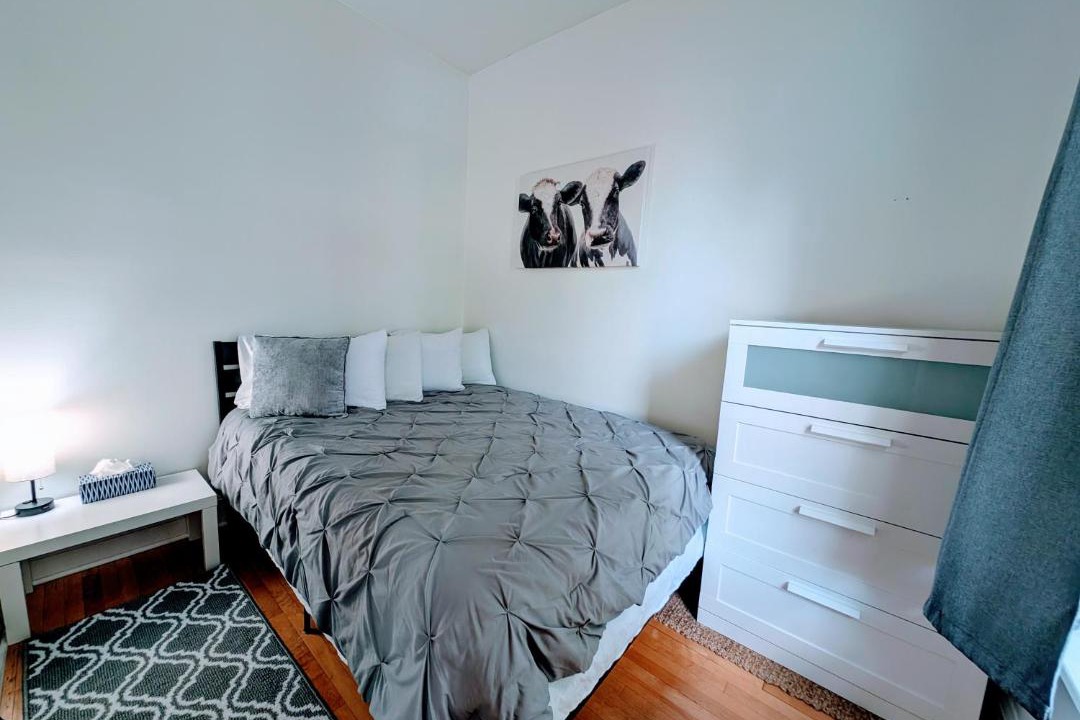 Photo of Bedroom in Roscoe Village