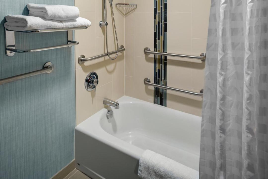 Photo of Bathroom in Itasca