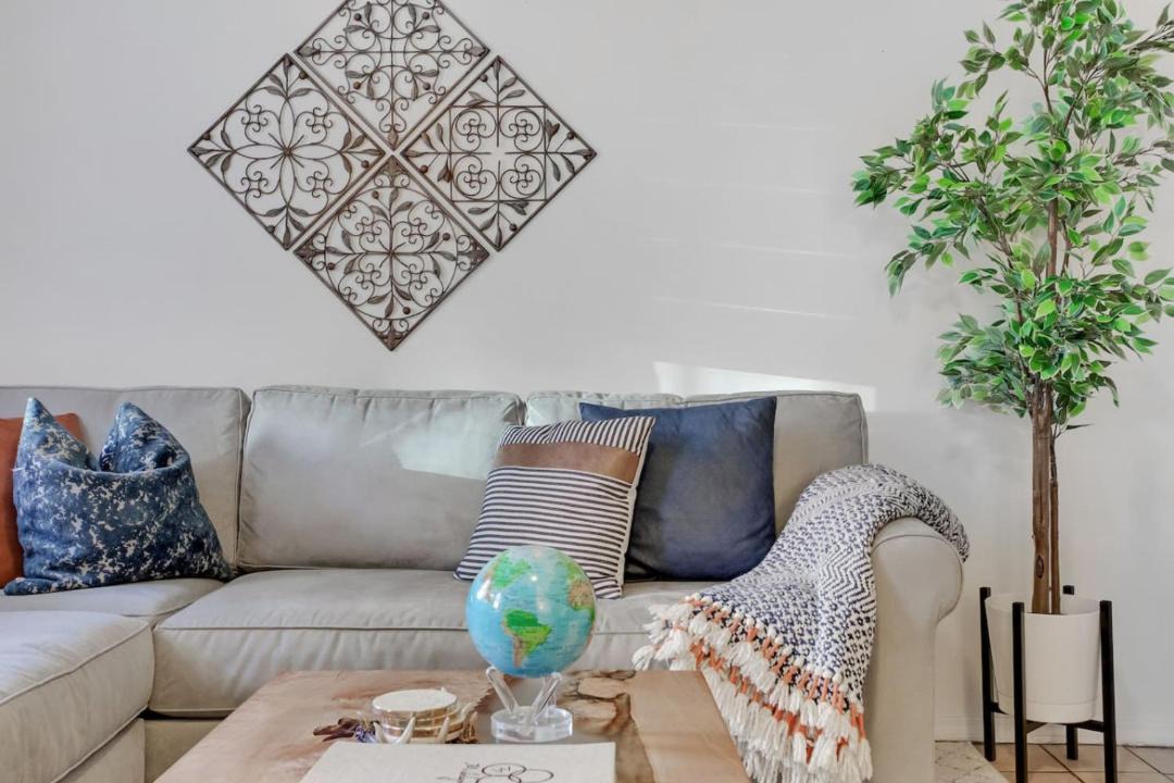 Photo of Livingroom in Noble Square