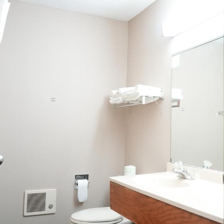 Photo of Bathroom in Watseka
