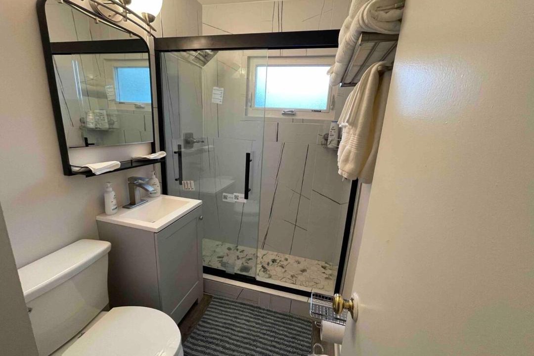 Photo of Bathroom in Des Plaines