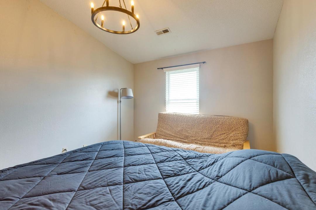Photo of Bedroom in Pontoon Beach