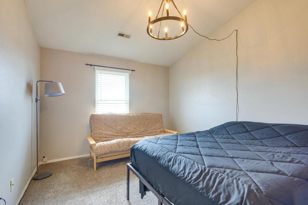 Photo of Bedroom in Pontoon Beach
