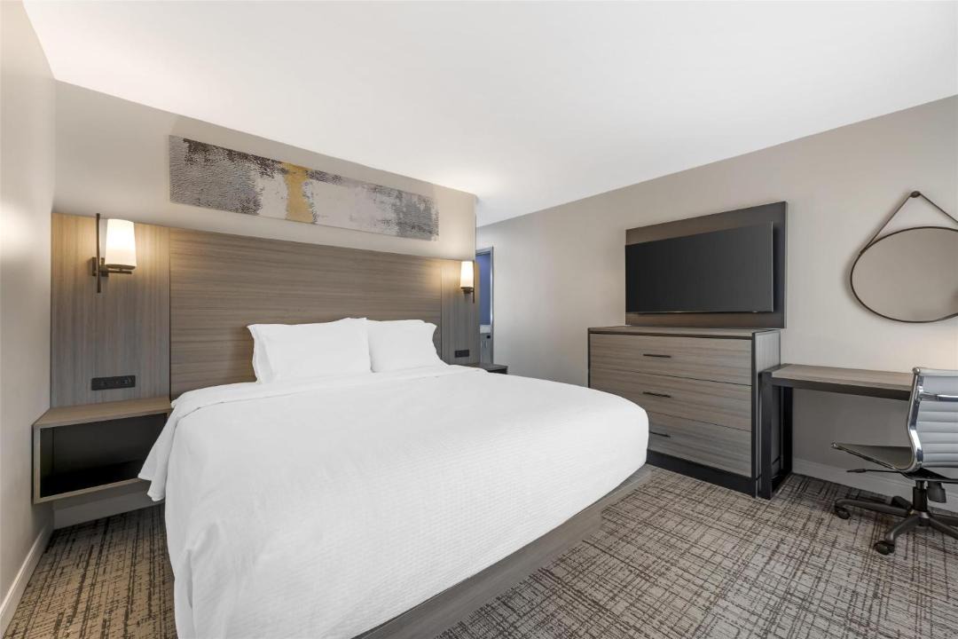 Photo of Bedroom in West Dundee